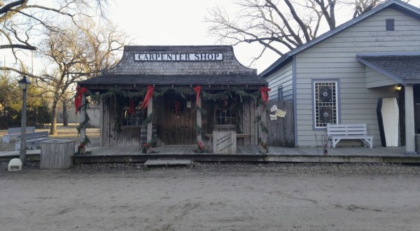 Have An Old Fashioned Christmas At This Historic Kansas Museum