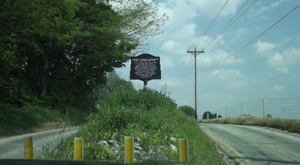 This True Tale Of The Grave In The Middle Of The Road In Indiana Will Baffle You