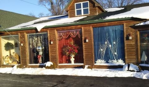 The Christmas Store In Illinois That's Simply Magical