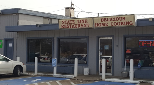 The Scrumptious Little State Line Diner That’s Worth The Short Drive From Cincinnati