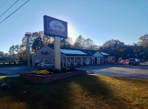 This All-You-Can-Eat Southern Food Buffet Hiding In Virginia Is Heaven On Earth