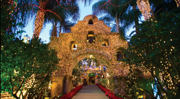 The Twinkliest Town In Southern California Will Make Your Holiday Season Merry And Bright