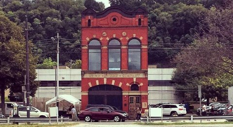 This Old Fire House In Pittsburgh Is Now A Restaurant And You'll Want To Visit