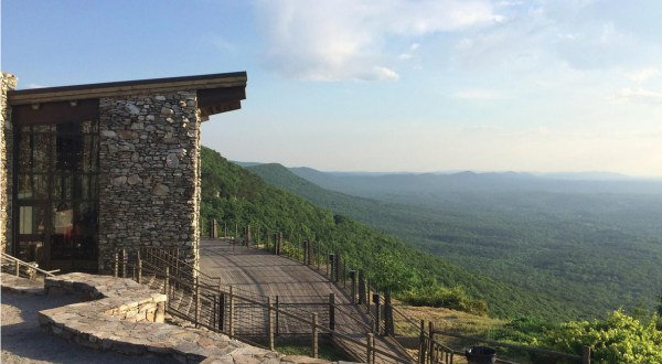 The Incredible Cliffside Restaurant In Alabama That Will Make Your Stomach Drop