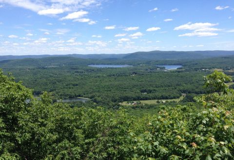The Breathtaking Overlook In Connecticut That Lets You See For Miles And Miles