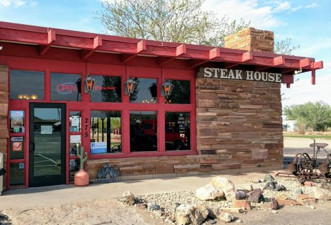 This Restaurant Way Out In The Utah Countryside Has The Best Doggone Food You've Tried In Ages