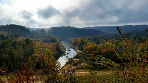 This Easy Fall Hike In Oklahoma Is Under 2 Miles And You'll Love Every Step You Take
