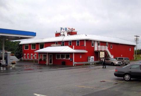 The Unsuspecting Vermont Truck Stop Where You Can Pull Over And Have An Amazing Meal