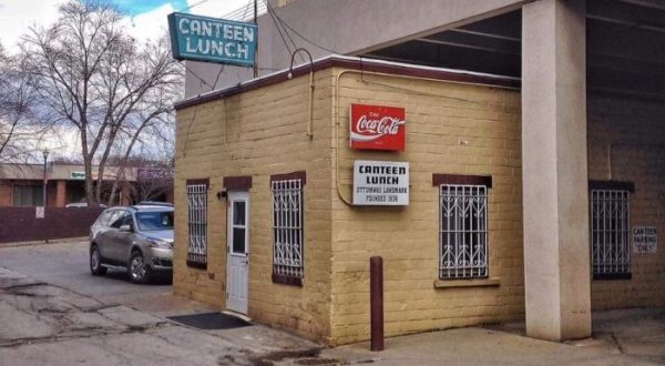 This Timeless 1930s Restaurant In Iowa Sells The Best Tavern Sandwiches In America