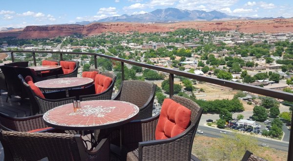 The Incredible Cliffside Restaurant In Utah That Will Make Your Stomach Drop