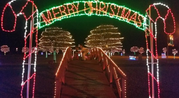 Everyone Should Take This Spectacular Holiday Trail Of Lights In West Virginia This Season