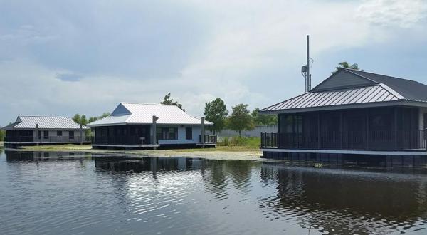 These Floating Bayou Cabins Near New Orleans Make For The Perfect Winter Getaway