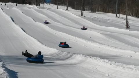 The Country's Most Underrated Snow Tubing Park In Connecticut Is Powder Ridge Mountain Park & Resort And It's A Blast To Visit