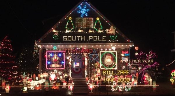 The One Over-The-Top Christmas House In Cincinnati That Has Been A Tradition For Generations