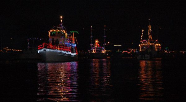 The Holiday Light Boat Parade In Northern California That Will Completely Dazzle You