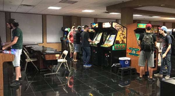 Billy’s Midway Arcade In New Jersey Offers Over 100 Vintage Games From The ’50s To The ’90s
