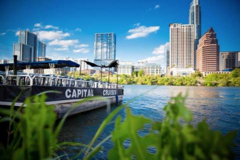 This Holiday Riverboat Cruise In Austin Will Fill You With Christmas Cheer