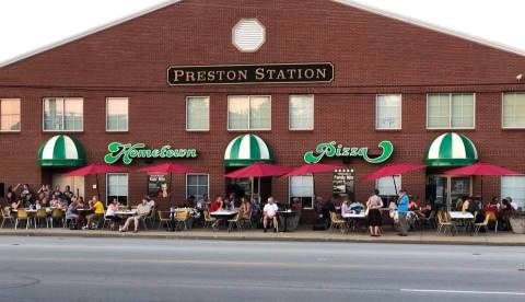 8 Perfect Pizza Parlors In Kentucky Where You'll Want To Savor Every Bite