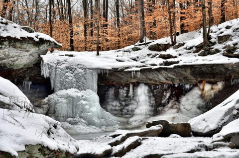 These 10 Photos Of A Frozen Blue Hen Falls Will Take Your Breath Away