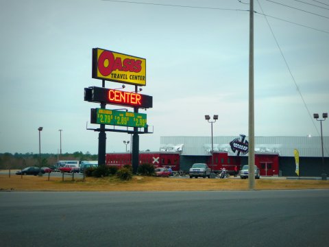 The Unsuspecting Alabama Truck Stop Where You Can Pull Over And Have An Amazing Meal