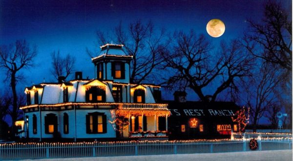 The Coziest Town In Nebraska Will Make Your Season Merry And Bright