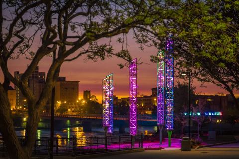 There's A Brilliant River Lights Display In Indiana That Is Stunning All Year Long