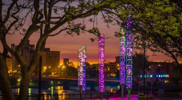 There’s A Brilliant River Lights Display In Indiana That Is Stunning All Year Long