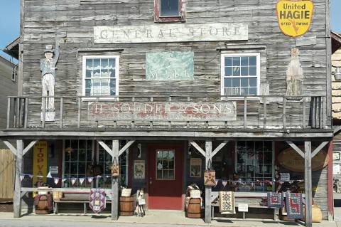 The Vintage Country Store In Indiana's Favorite Amish Town Has Two Floors Of Antiques