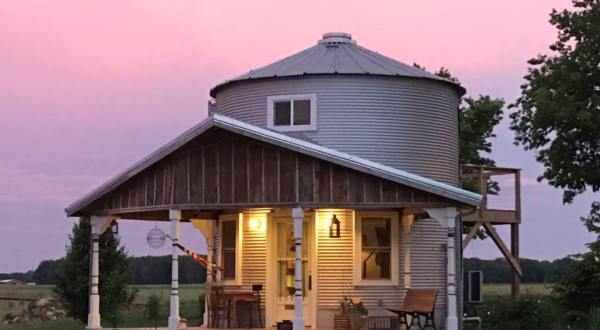 This Grain Bin Bed & Breakfast In Illinois Is The Ultimate Countryside Getaway