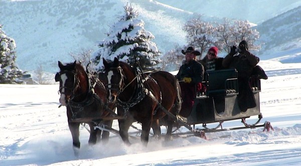 14 Winter Attractions For The Family In Utah That Don’t Involve Long Lines At The Mall