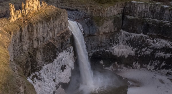 You’ll Want To Visit These 5 State Parks In Washington That Turn Into Winter Wonderlands