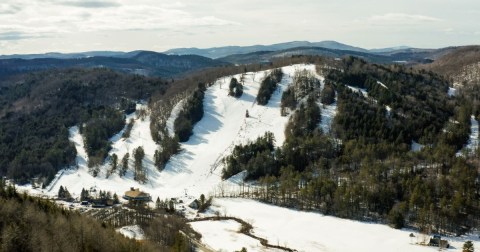 Vermont's First Ski Resort Is Unlike Any Other And It Belongs At The Top Of Your Bucket List