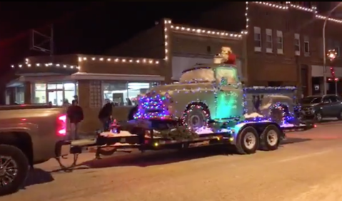 At Christmastime, This North Dakota Town Has The Most Enchanting Main Street In The Country