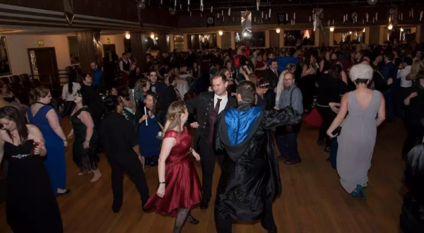 Oregon’s Enchanting Yule Ball Is The Harry Potter Themed Event You Need This Season