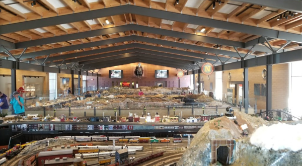 This Indoor Train Park Hiding In Arizona Proves There’s Still A Kid In All Of Us