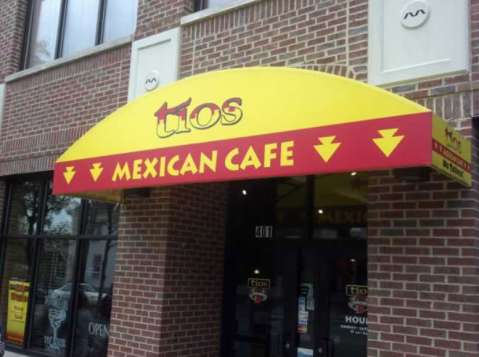 The Michigan Restaurant Where You Can Dig Into A Five-Pound Plate Of Nachos