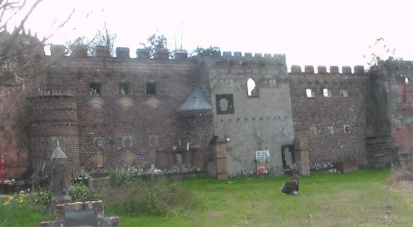 This Fortress In The Tennessee Woods Is Truly A Sight To Behold