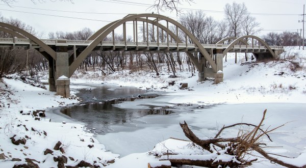 The 8 Coziest Towns In Kansas To Snuggle Up In This Season