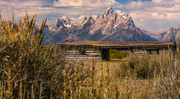 9 Things That Come To Everyone’s Mind When They Think Of Wyoming