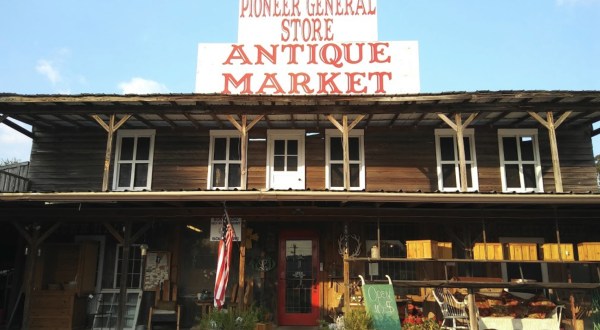 You’ll Find All Kinds Of Unique Treasures At This Antique Market In Alabama