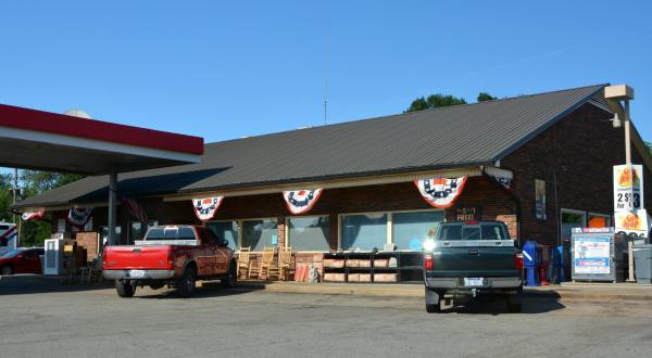 The Unsuspecting North Carolina Truck Stop Where You Can Pull Over And Have An Amazing Meal