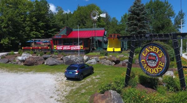The Kid In You Will Adore Eating At This Train-Themed Restaurant In Vermont