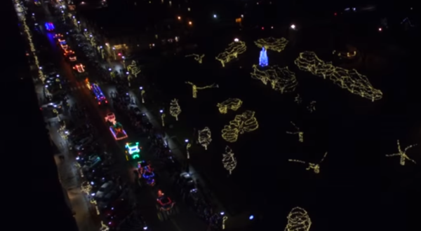 The Twinkliest Town In Vermont Will Make Your Holiday Season Merry And Bright