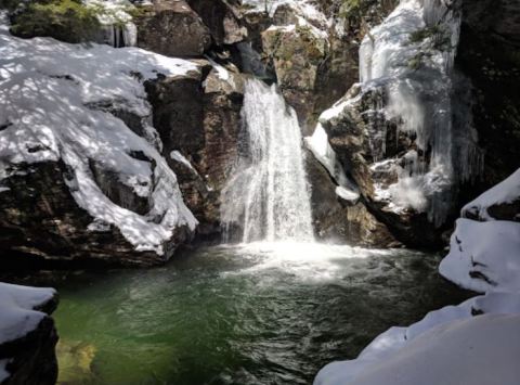 Your Kids Will Love This Easy 2-mile Waterfall Hike Right Here In Vermont