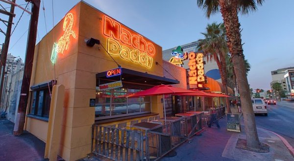 This One Nevada Restaurant Is Solely Dedicated To Nachos And It’s Pretty Much Amazing