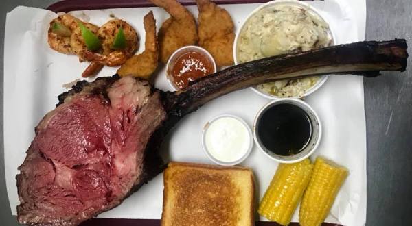 This Holiday Meal For 2 In Oklahoma Is The Best Thing Ever And You’ll Want To Try It Before It’s Gone