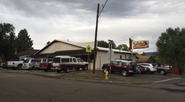People Travel For Miles To Taste The Food At This Mom And Pop Shop In New Mexico