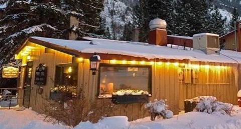 This Timeless 1940s Restaurant In Montana Sells The Best Tenderloin In America