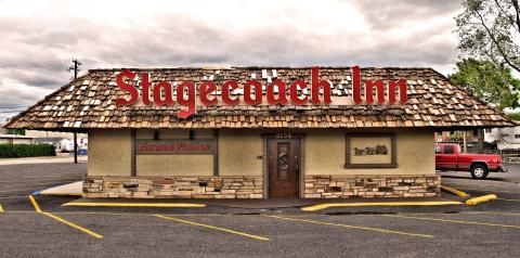 People Drive From All Over For The Prawns At This Charming Idaho Steakhouse