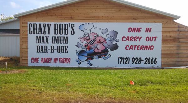 Hit The Road To Find This Remote BBQ Stand In Iowa That’s Finger-Lickin’ Good
